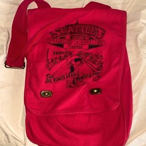 Authentic pigment Seattle Pikes Please Bag